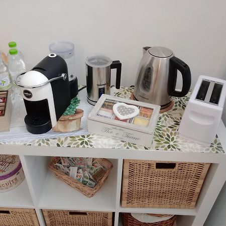 Antonella Home B&B Bari Bagian luar foto