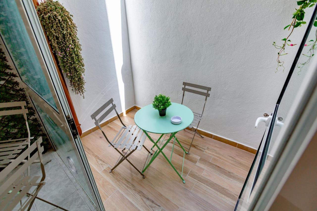 Antonella Home B&B Bari Bagian luar foto