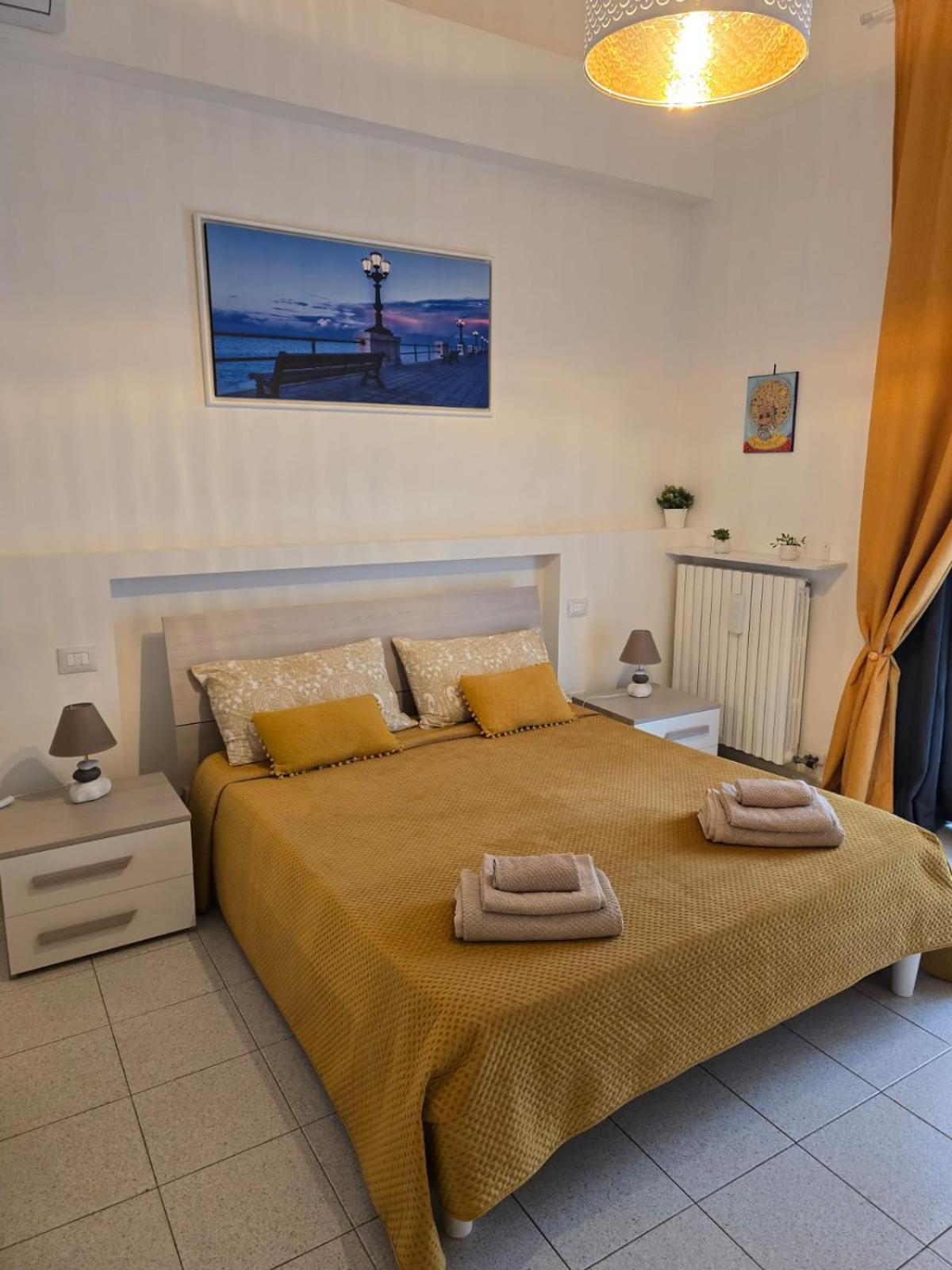 Antonella Home B&B Bari Bagian luar foto