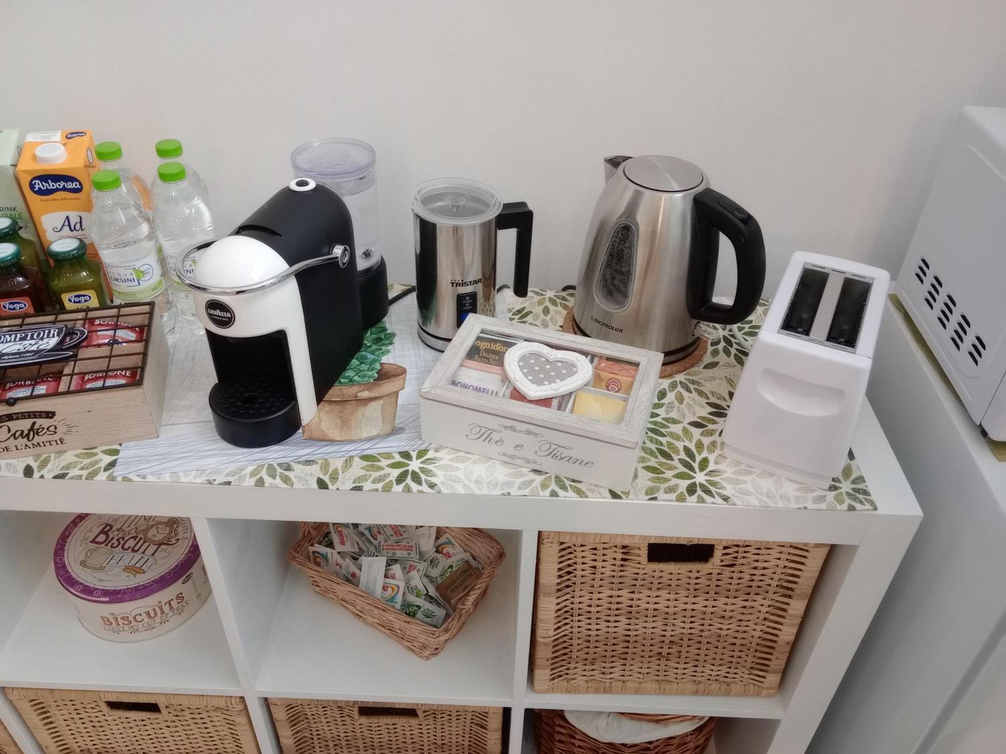 Antonella Home B&B Bari Bagian luar foto